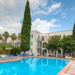 Hotel Riviera